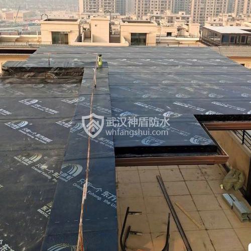 房顶裂缝渗漏水防水补漏（SBS防水卷材）施工方案